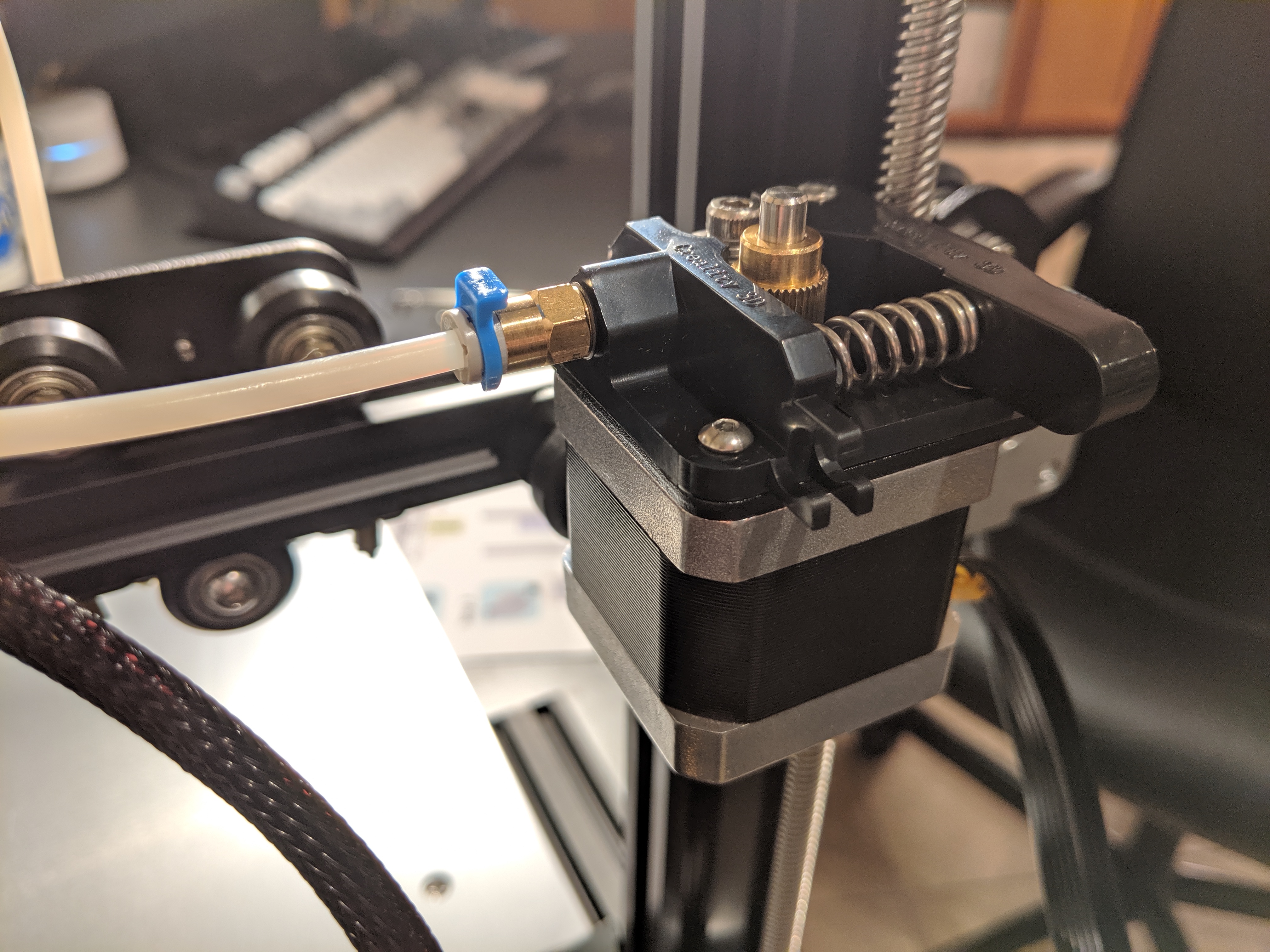 Feed tube connector and assembly